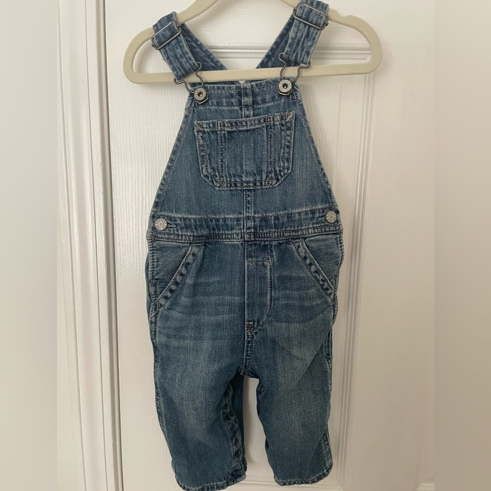 EUC Baby GAP Denim Overalls 6-12 mo